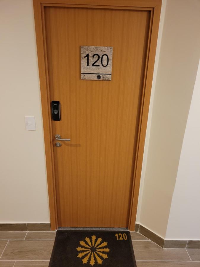 Dos Carneiros Flat 120-cm Eco - Ao Lado Da Igrejinha Tamandare